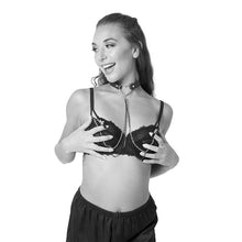 Load image into Gallery viewer, Sex & Mischief Amor Collar With Nipple Clamps