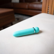 Load image into Gallery viewer, Maia Jaguar Bullet Vibrator Blue/green