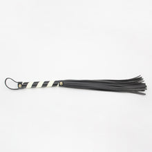 Load image into Gallery viewer, Black & Glow In The Dark Flogger