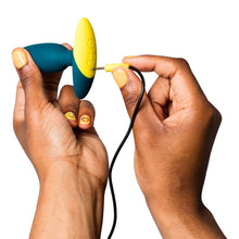 Load image into Gallery viewer, Romp Bass Vibrating Anal Plug
