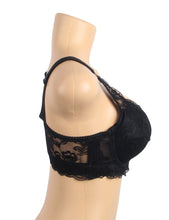 Load image into Gallery viewer, Black Lace Underwire Padded Bra (14d) 85d
