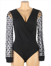 Load image into Gallery viewer, Polka Dot Sleeve Bodysuit (10-12) L
