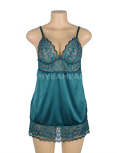 Load image into Gallery viewer, Green Lace With Hook And Eye Babydoll (8-10) M
